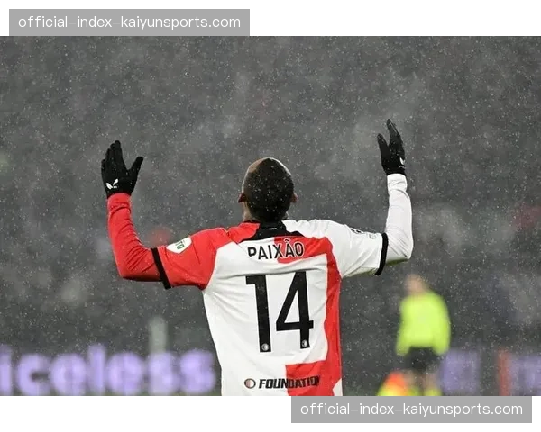 本赛季欧冠“最快进球”纪录诞生,开场后仅9秒即完成一次完整进攻跑动 本赛季欧冠“最快进球”纪录诞生,开场后仅9秒即完成一次完整进攻跑动